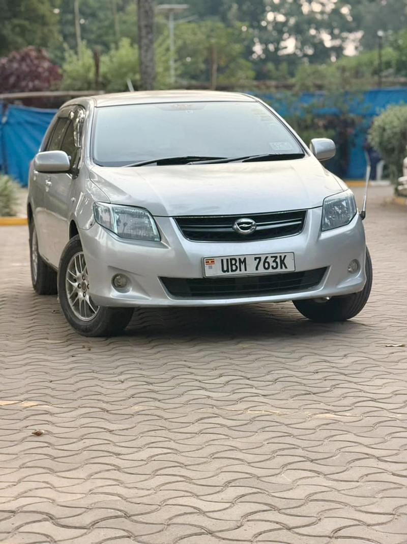 2009 Toyota Fielder photo 1