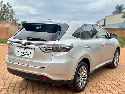 2015 Toyota  Harrier
